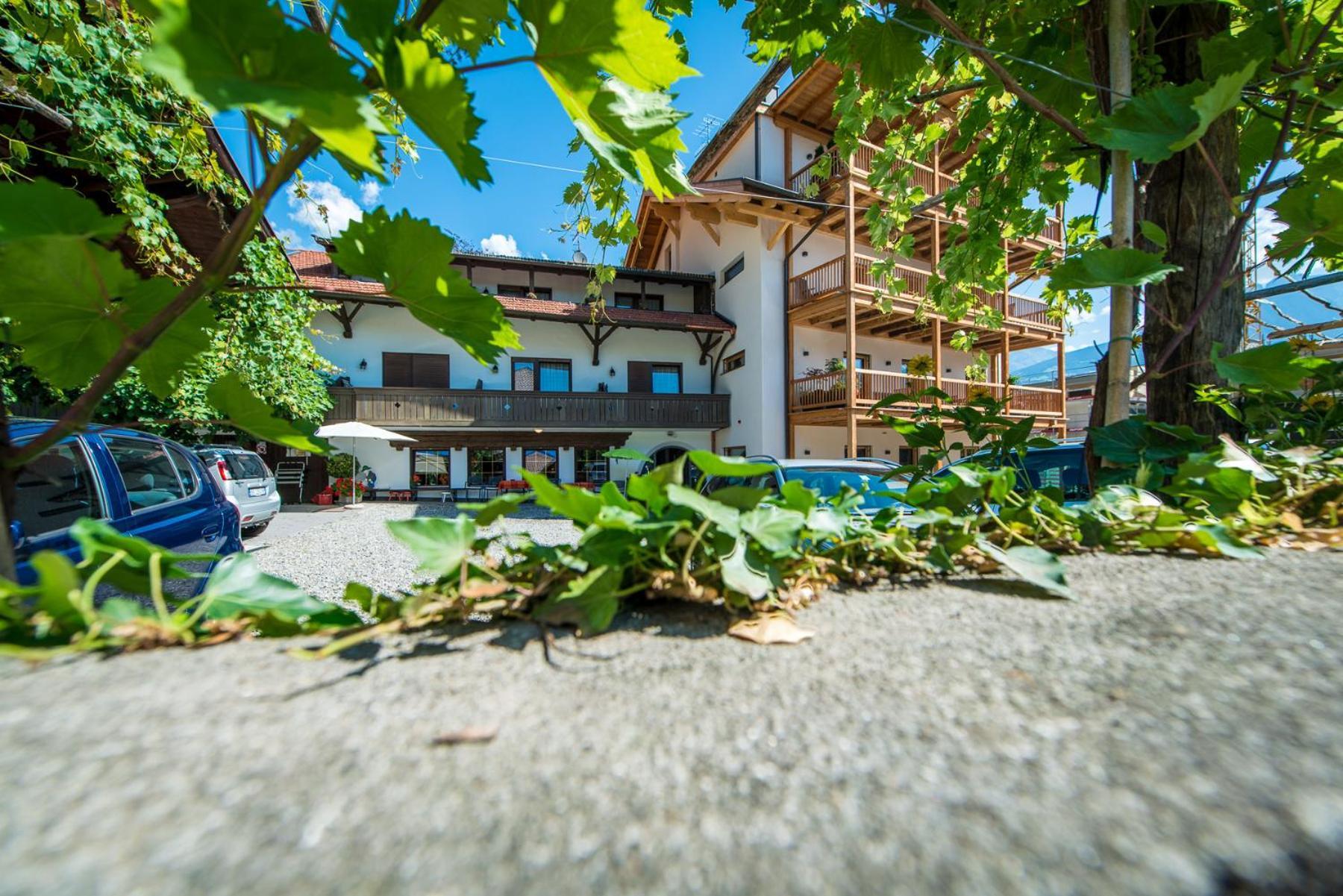 Eco Bnb & Apartments Bruendlerhof Marlengo Ngoại thất bức ảnh